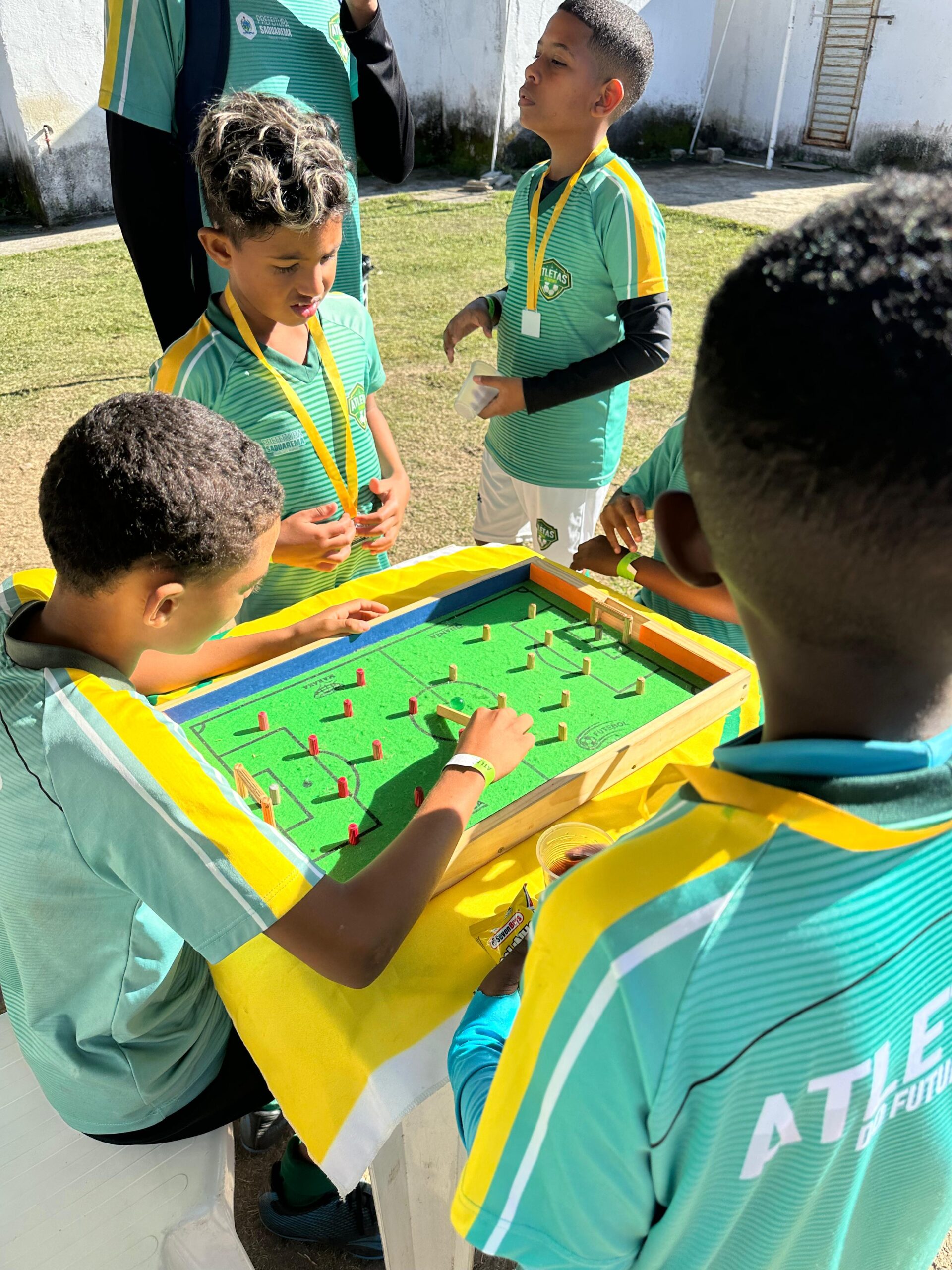 Leia mais sobre o artigo 14ª Edição do Festival Bimestral: Superação, alegria e muitos gols! ⚽🌦️