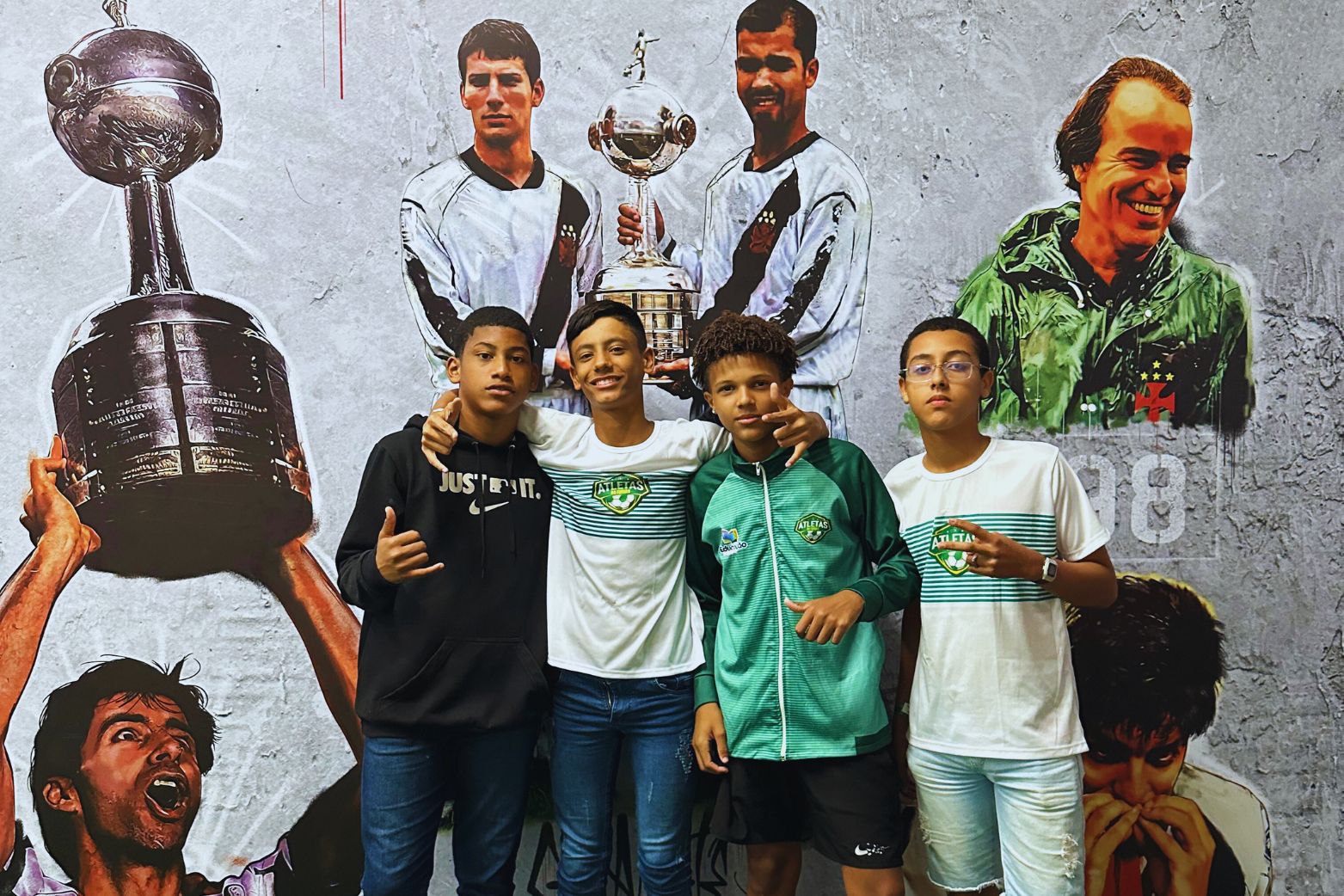 Leia mais sobre o artigo Atletas do Futuro Conhecem o Gigante do Vasco: Visita ao São Januário